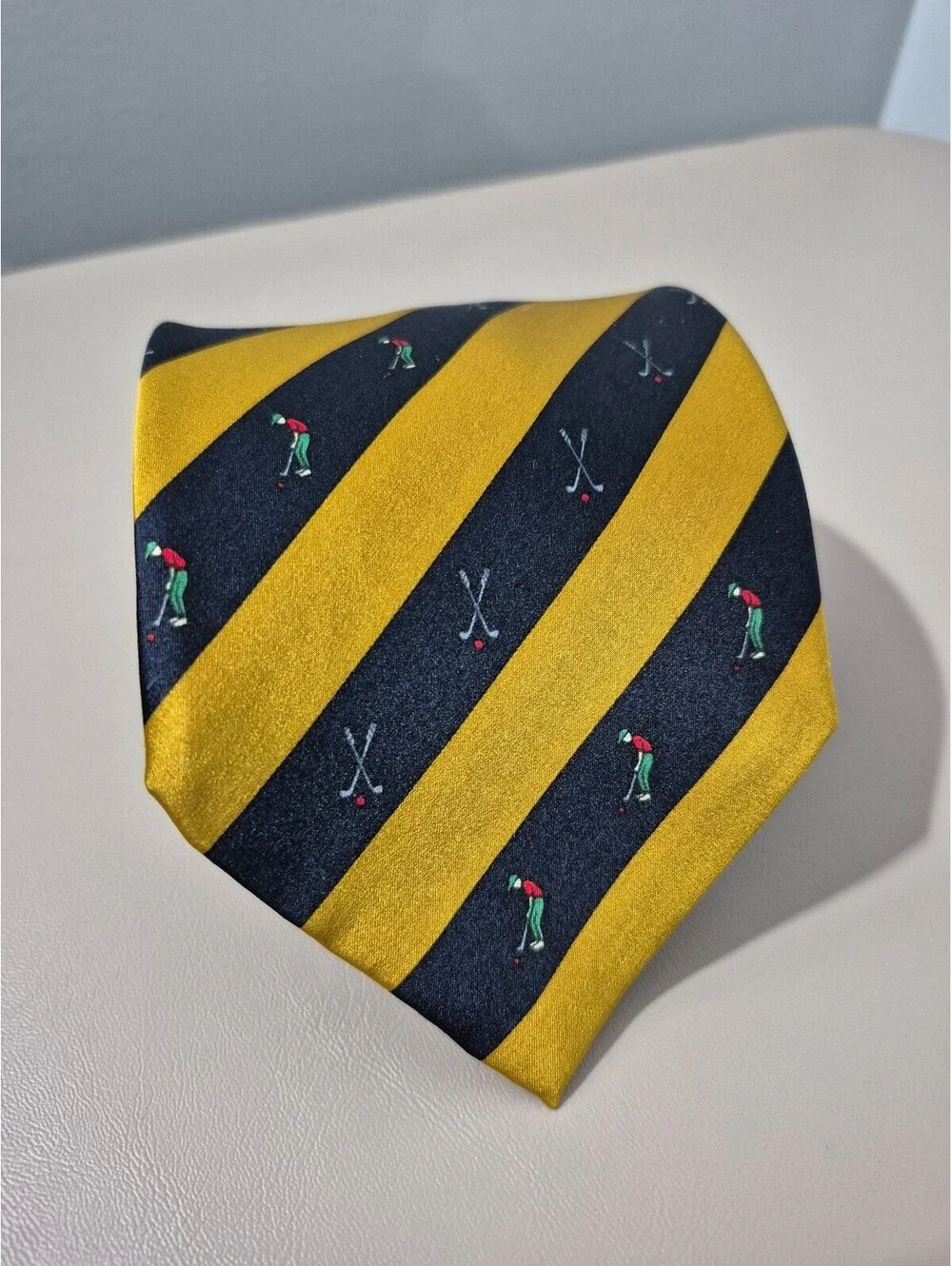 Vintage The Silk Connection Men’s 100% Silk Golf Necktie Navy Gold Striped